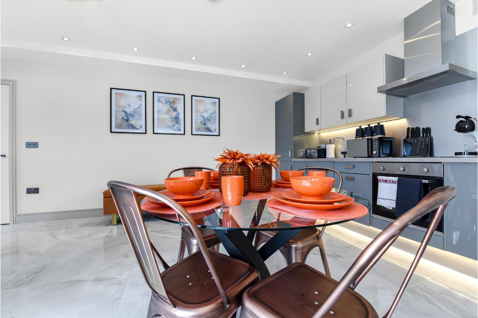 Apartamento Beautiful, Stylish & Modern - Great For Transport!